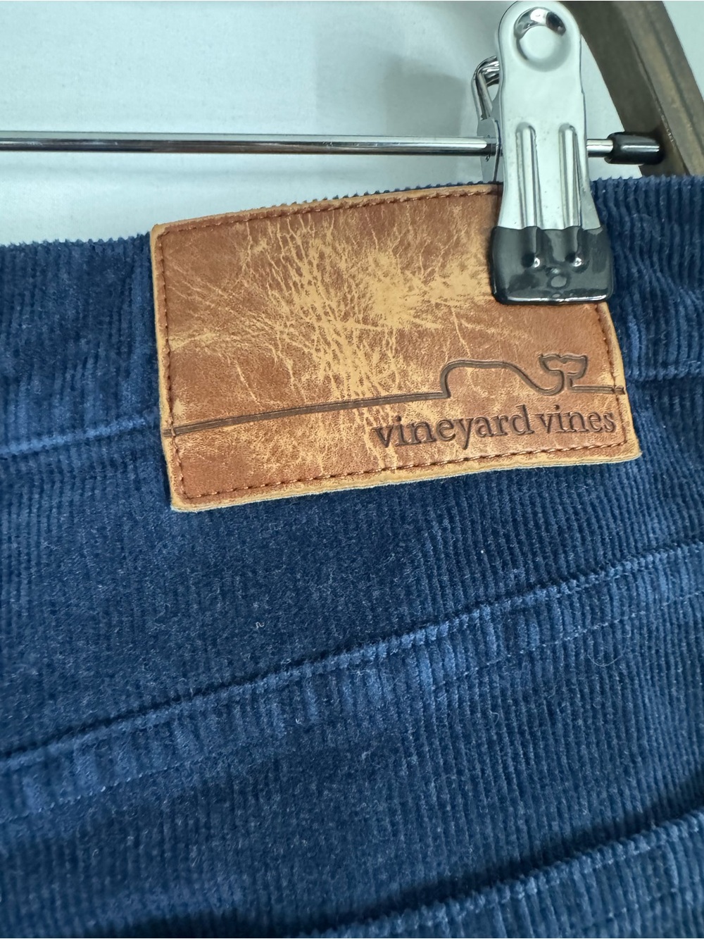 Vineyard Vines Men's Corduroy Navy Straight Jeans - Picture 8 of 10